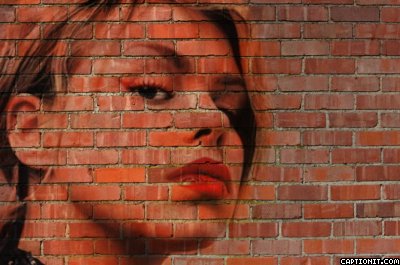 captionit2162100483B82